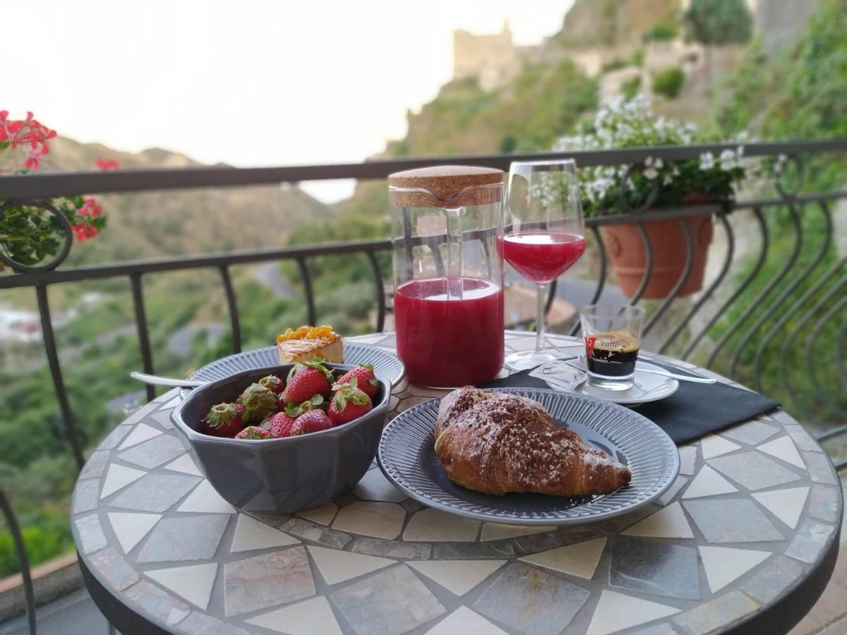 Pentefur Bed & Breakfast Savoca Exterior foto